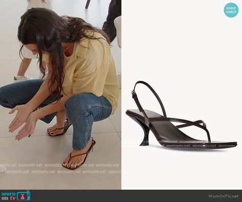 Kendal’s leather sandals on The Kardashians. Outfit Details: https://wornontv.net/287288/ %23TheKardashians Kendall Jenner Sandals, Kendall Jenner Heels, Kendall Jenner Fashion, All The Kardashians, High Heels Sandals, The Kardashians, Kardashian Style, Kim K, Kendall Jenner Style