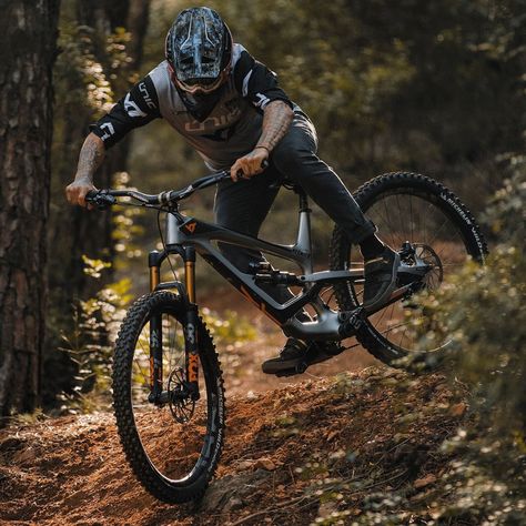 Mountain Bike Wallpaper, Mountain Bike Photography, Mountain Cycle, Extreme Mountain Biking, Mountain Cycling, Bike Wallpaper, Mountain Biking Photography, Mountain Bike Action, Best Bmx