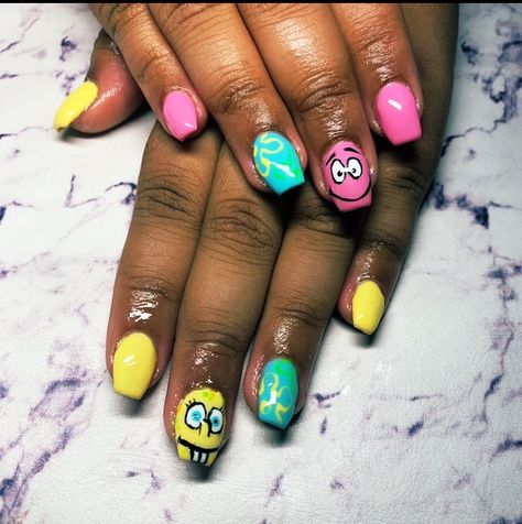 Smile Face Nail Art, Spongebob Nails Short, Cocomelon Nails, Spongebob Nails Designs, Sponge Bob Nails, Spongebob Nail Art, Spongebob Nails, Artsy Nails, 90s Nails