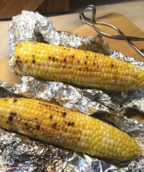 Grilled Corn On Cob, Grill Corn On The Cob, Framed Recipes, Grilled Corn Salsa, Grill Corn, Grilled Corn Recipes, Oven Roasted Corn, Grilled Corn On The Cob, Stove Top Grill