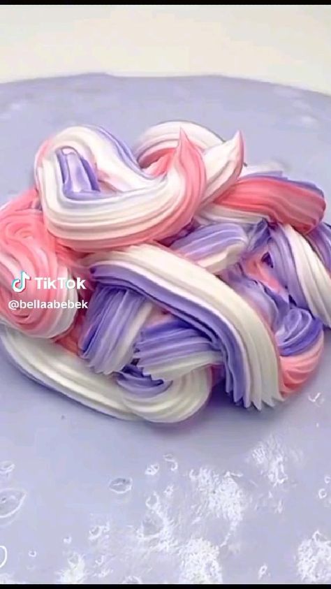 Slime Ideas, Pink Slime, Slimy Slime, Diy Fluffy Slime, Slime Crunchy, Diy Slime Recipe, Slime Vids, Foam Slime, Most Satisfying Video