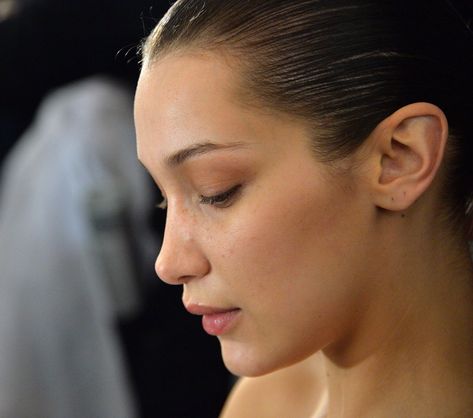 Bella Hadid Nose, Nose Surgery Rhinoplasty, Nose Job Inspo, Dream Nose, Angelic Aesthetic, Rhinoplasty Nose Jobs, Nose Jobs, Job Inspiration, Pretty Nose