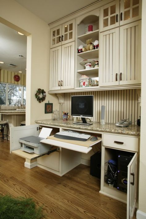 Great idea for storing the printer!! I hate having it out all the time. Do i want this area in the kitchen / keeping room? I don't know. Kitchen Keeping Room, Kitchen Desk Areas, Placard Design, Printer Storage, Kitchen Desks, Cottage Style Kitchen, Office Nook, Buffet Design, Office Space Design