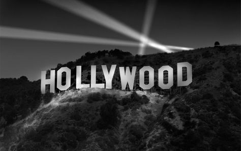 Hollywood Sign Hollywood Tattoo, Old Hollywood Aesthetic, 1950s Hollywood, Hollywood Aesthetic, American Landmarks, Hollywood Party Theme, Hollywood Theme, Old Hollywood Movies, Christian Movies