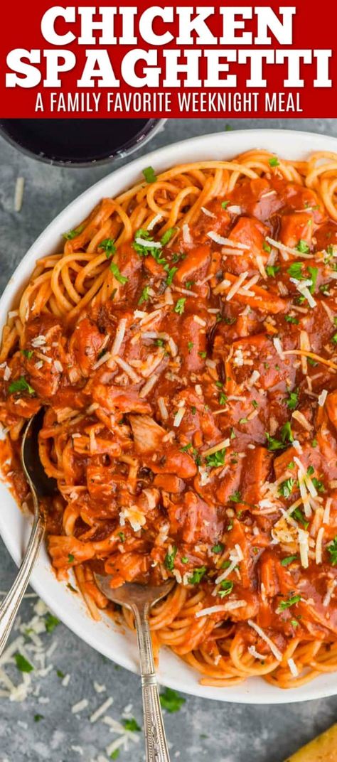 This Chicken Spaghetti Recipe is a delicious red sauce, complimented perfectly with chicken and served over spaghetti - a family favorite! Chicken Spaghetti Red Sauce, Chicken With Red Sauce, Speggetti Recipes, Chicken With Spaghetti Sauce, Spaghetti Sauces, Easy Chicken Spaghetti Recipe, Healthy Chicken Spaghetti, Red Sauce Pasta Recipe, Easy Chicken Spaghetti