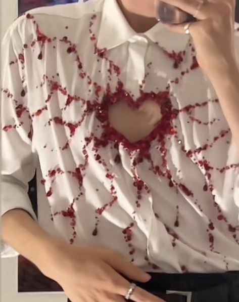 Blood Shirt, Cutout Shirts, Vintage Birthday Cakes, Lovecore Aesthetic, Fancy Shirt, Fairytale Dress, Diy Sewing Clothes, Heart Shirt, Diy Shirt