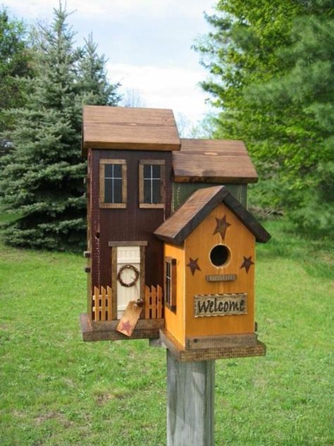 DIY Bird Houses - Build a Bird House - Easy Bird House Ideas for Kids and Adult To Make - Free Plans and Tutorials for Wooden, Simple, Upcyle Designs, Recycle Plastic and Creative Ways To Make Rustic Outdoor Decor and a Home for the Birds - Fun Projects for Your Backyard This Summer http://diyjoy.com/diy-bird-houses Saltbox Houses, Garden Birdhouses, Bird House Plans, Bird House Kits, Home Building Tips, Bird Aviary, Bird Houses Diy, Diy Birds, Casa Exterior