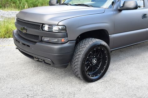 This 2002 Chevy Silverado was Built for Speed on the Street and Track 2001 Chevy Silverado 1500, 2000 Chevy Silverado 1500, Silverado 2002, Chevy Silverado Hd, Honda Steed, Chevy 2500hd, 2000 Chevy Silverado, 2002 Chevy Silverado, Silverado Hd