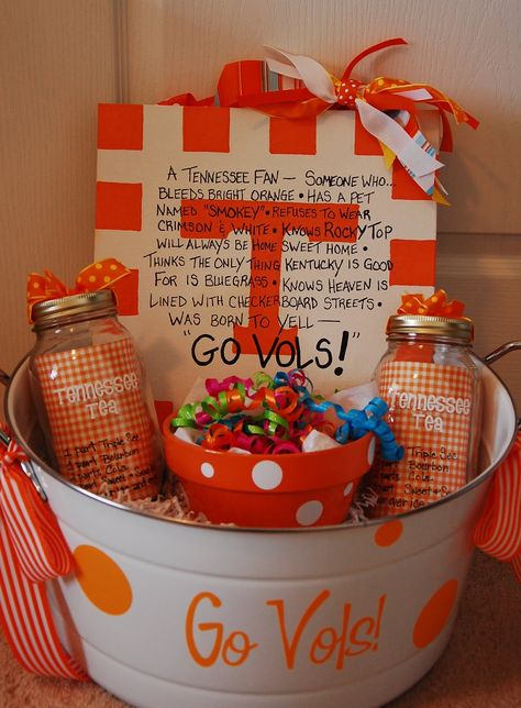 Funny Tennessee Vols | This is a University of Tennessee Tailgate Tub that was donated for a ... Tn Vols Decor, Tennessee Tailgate, Touchdown Tennessee, Alabama Room, U Of Tennessee, Univ Of Tennessee, Tennessee Crafts, Tailgate Ideas, Graduation Party Pictures