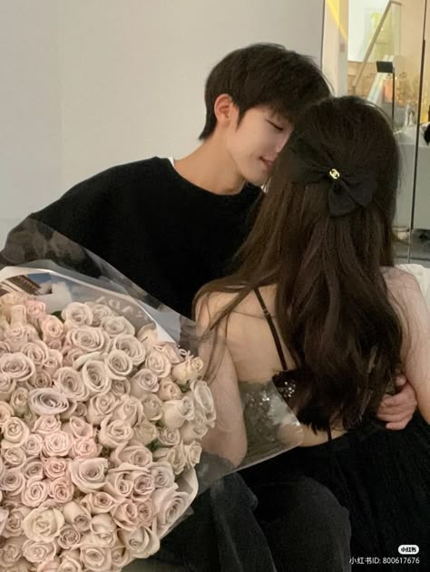 Korean Couple Photoshoot, Couples Vibe, Ulzzang Couple, Korean Couple, Cute Couples Photos, Cute Couple Selfies, Kissing Couples, Couple Aesthetic, Hopeless Romantic