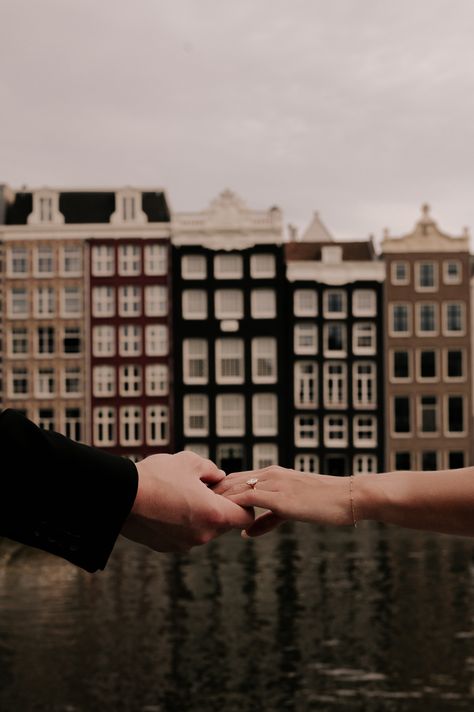 Amsterdam Engagement Pictures | Proposal & engagement photography | Amsterdam Engagement Photoshoot | Amsterdam photographer Couple Amsterdam Aesthetic, Amsterdam Engagement Photos, Amsterdam Elopement, Amsterdam Proposal, Amsterdam Engagement, Photoshoot Amsterdam, Amsterdam Photoshoot, Couple Japan, Amsterdam Couple