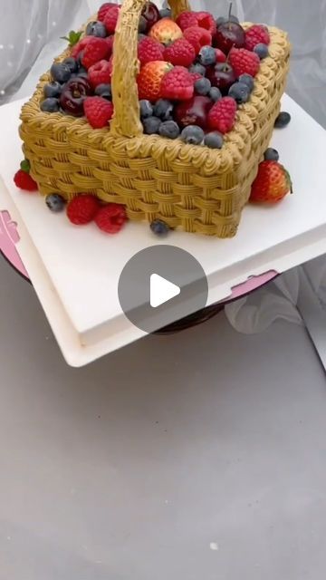 QELEG | silicone-mold on Instagram: "Amazing cake idea: Picnic basket buttercream cake  Go to picnic with me😎💥Hope this video helps, please let know your thoughts below   #basketcake #3dcake #satisfying #snack #baking #foodphotography #foodphotographyandstyling #foodgasm #tasty #dessert #inspiration #instagood #cakeart #sugarart #cakeideas #LoveCelebration #BeautifulMoments #cakedecor #baking#bakinglove#reels#video#diy#fyp#cakedecoratingtutorials" Picnic Cake Design, Basket Cake Design, Picnic Theme Birthday, Fruit Basket Cake, Basket Weave Cake, Panda Food, Picnic Cake, Cake Basket, Basket Cake