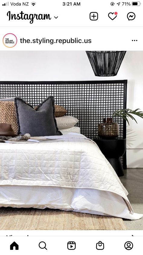 Loft Aesthetic, Industrial Bed, Bedroom Frames, Peaceful Night, Deco Bedroom, Industrial Bedroom, Chic Bedding, Dreamy Bedrooms, Bedroom Furniture Design