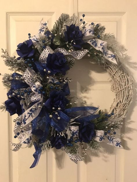 Winter Wonderland Wreath, Royal Blue Roses, Hanukkah Diy, Peacock Christmas Tree, Blue Christmas Tree Decorations, Personalized Wreaths, Chirstmas Decor, Blue Christmas Decor, Silver Christmas Decorations