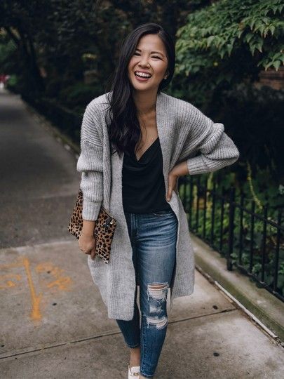 Gray Cardigan Outfit, Cardigan Outfit Work, Oversized Cardigan Outfit, Cardigan Outfit Spring, Outfits With Grey Cardigan, Cardigan Fall Outfit, Women Leggings Outfits, High Waisted Ripped Jeans, Cute Work Outfits