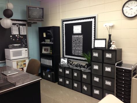 Black and Grey Chevron Classroom Grey Classroom, Classroom Theme Ideas, Classroom Display Boards, White Classroom, School Nurse Office, Owl Classroom, Work Decor, Office Idea, Classroom Desk