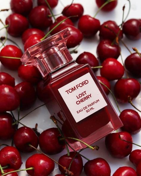 Food Photography Fruit, Tom Ford Lost Cherry, Lost Cherry, Fragrance Photography, Pampering Routine, Perfume Photography, Candles Photography, French Perfume, Tattoo Care