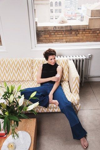 Garance Dore | Style Garance Dore Style, Garance Dore, Shabby Chic Mirror, Chic Mirror, Emmanuelle Alt, Classic Style Outfits, French Chic, Parisian Chic, Linda Farrow