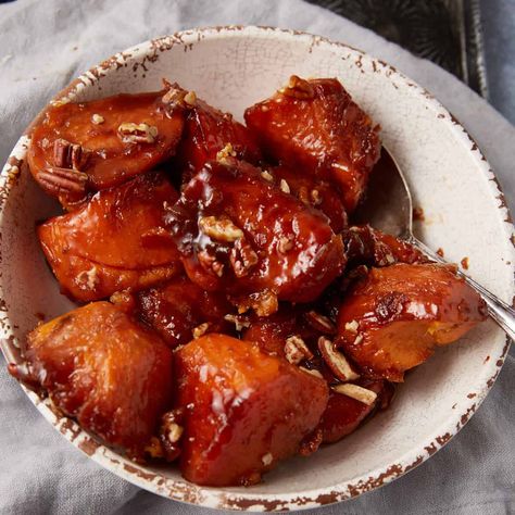 Skillet Candied Sweet Potatoes, Skillet Sweet Potatoes, Potatoes On The Stove, Bacon Potato Casserole, Christmas Dinner Recipes Easy, Thanksgiving Sunday, Cornbread With Corn, Easy Christmas Dinner, Sweet Potato Pecan