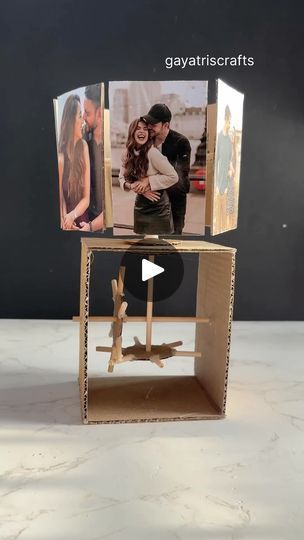 495K views · 30K reactions | DIY Retro Vintage Rotating Photo Frame #papercraft #crafts #papercrafting #diy #handmade #giftideas #vintagephotoframe #retro #vintage #cardboard #cardboardcrafts #rotatingphotoframe | Gayatri chouhan | Adrian Berenguer · Little Things Diy Photo Frame Cardboard, Cardboard Photo Frame, Diy Gifts To Make, Diy Retro, Handmade Photo Frames, Diy Photo Frames, Cardboard Frame, Vintage Photo Frames, Instagram Diy