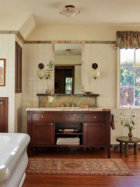 1920s House, Kitchen Trends, Bath Room, Architectural Digest, House Inspo, Bathroom Inspiration, Bathroom Interior, Future House, Midcentury Modern