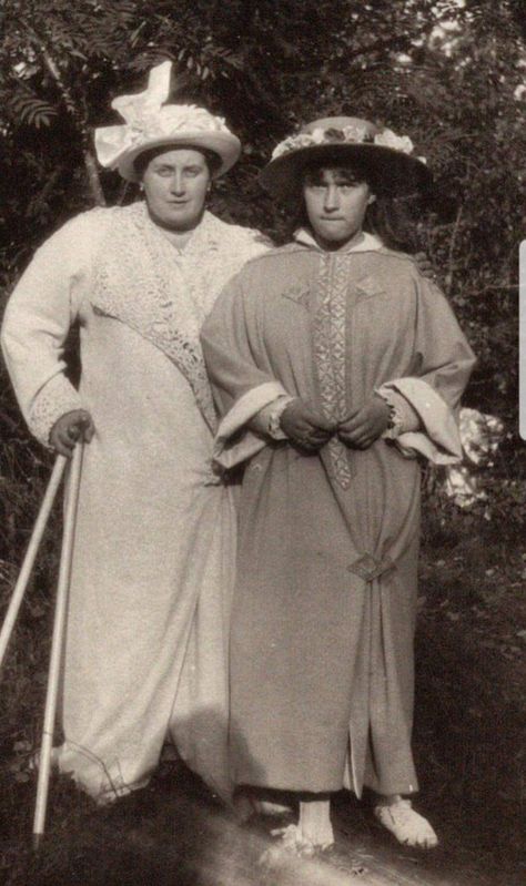 Anna Vyrubova and Grand Duchess Anastasia. Grand Duchess Anastasia, Anastasia Nikolaevna, Alexei Romanov, Romanov Sisters, Anastasia Romanov, House Of Romanov, Romanov Dynasty, Tsar Nicholas Ii, Peter The Great