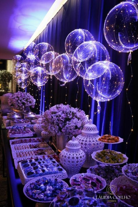 15 Party Ideas Quinceanera, Party Tips And Tricks, Sweet Sixteen Party Themes, Sweet 16 Party Planning, Purple Sweet 16, Lila Party, Sweet 16 Party Themes, Bobo Balloons, Sweet 15 Party Ideas Quinceanera