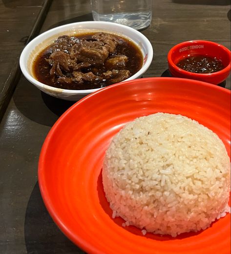 when in doubt, eat pares #filipinofood Pares Recipe Beef, Beef Pares, Cute Pastel Wallpaper, Filipino Recipes, Pastel Wallpaper, Food Cravings, Pastel, Quick Saves