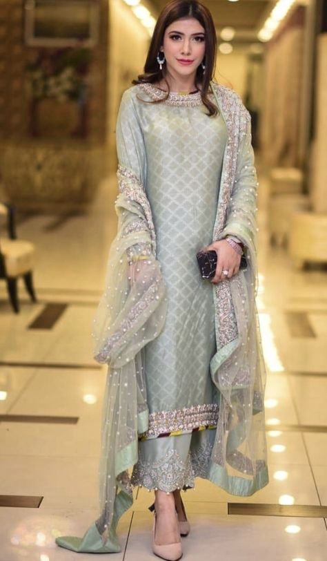 Shadi Dresses, Pakistani Formal Dresses, Nikkah Dress, Pakistani Wedding Outfits, Pakistani Dresses Casual, Pakistani Fashion Party Wear, Salwar Kamiz, Indian Bridal Dress, Pakistani Bridal Dresses