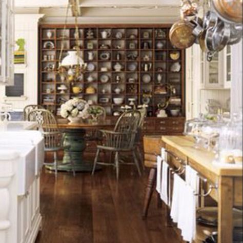 Favorite Kitchen designed by Susan Dossetter and Andrew Skurman in a 1905 home Shack Kitchen, Kitchen Planning, Kitchen Scraps, Deco Champetre, Country Kitchen Designs, English Kitchens, White Appliances, Cabin Kitchens, Architectural Pieces