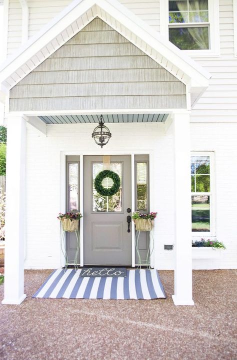 side entrance curb appeal Stairs Entrance, Window Boxes Diy, Exterior Stairs, Porch Makeover, Old Lights, Color Guide, Front Entrance, Diy Window, Basement Renovations