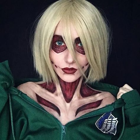 Female Titan Cosplay, Annie Cosplay, Zombie Aesthetic, Attack On Titan Costume, Titan Cosplay, Climbing A Mountain, Female Titan, Anime Halloween, Face Painting Halloween