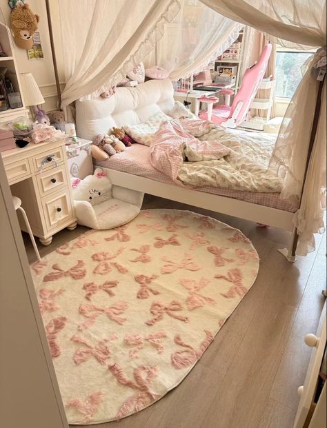 Simple Princess Room Ideas, Bedroom Layout, Pink Room Decor, Cute Bedroom Ideas, Dekorasi Kamar Tidur, Bilik Tidur, Girly Room, Cute Bedroom Decor, Cute Room Ideas