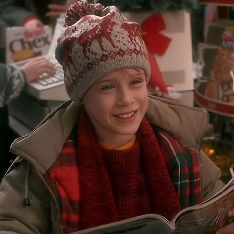 Home Alone Kid, Kevin Home Alone, Kevin Mcallister, Home Alone 1, Home Alone 1990, Home Alone Movie, Chris Columbus, Kevin Mccallister, Home Alone Christmas