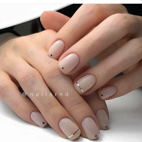 // simplicity at its finest Minimal Pedicure, Minimal Nails Art, Nagellack Trends, Minimalist Nail Art, Minimal Nails, Nail Arts, Gorgeous Nails, Perfect Nails, Love Nails