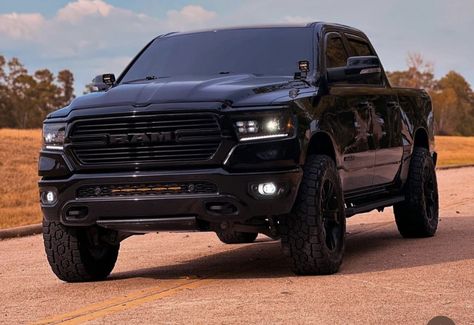 F150 Lifted Black, Black Ford F250 Lifted, Blacked Out F150 Lifted Ford, Black Gmc Truck Lifted, Ford Trucks F150, Future Trucks, Ford 7.3 Powerstroke Diesel Trucks, Dodge Trucks Ram, Ram Trucks