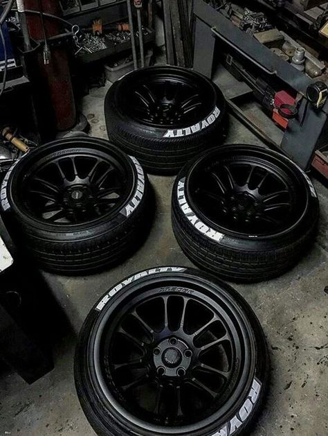 @drift_daze Aveo Gt, Kereta Sport, Jetta A4, Custom Wheels Cars, Jdm Wheels, Cool Car Accessories, Car Wheels Rims, Rims And Tires, Rims For Cars