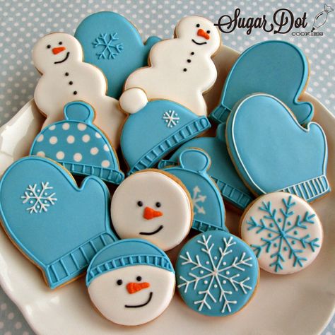 Sugar Dot Cookies: Cookie Decorating Party - January 2015 Burger Vegetarian, Royal Cookies, Winter Cookies, Cookie Decorations, Cute Christmas Cookies, Yummy Sugar Cookies, Cookie Decorating Party, Winter Cookie, Cookie Kit