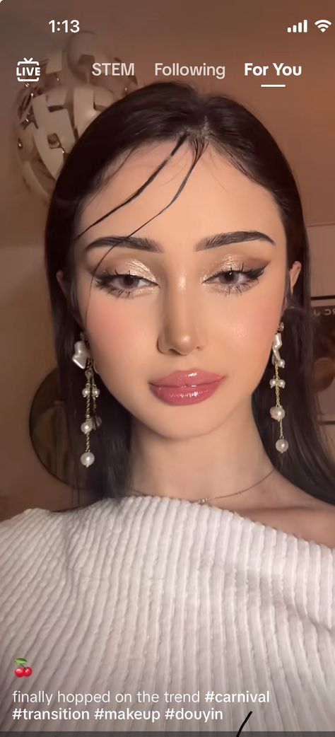 Capricorn Venus Makeup, Light Medium Contrast Makeup, Capricorn Rising Makeup, Capricorn Makeup Looks, Type Of Makeup Looks, Capricorn Makeup, Venus Capricorn, Types Of Makeup Looks, Capricorn Rising