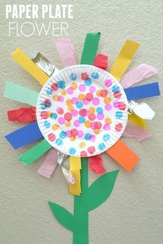 Toddler Approved!: Paper Plate Flower Fine Motor Craft Spring Flower Crafts, Preschool Spring, Construction Paper Crafts, Spring Preschool, Spring Crafts For Kids, Paper Plate Crafts, Daycare Crafts, Plate Crafts, Spring Activities