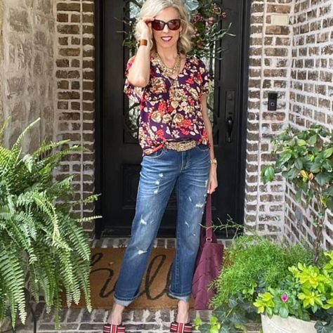 Fall 2021 Cabi A La Mode Top- Ophelia Print, Poly Crepe, Hits At Low Hip, V-Neck In Front And Back. Approx. Flat Measurements: Bust: 20" Length: 26" Cabi Clothes, Ruffle Long Sleeve Blouse, Sheer White Blouse, Career Fashion, Animal Print Blouse, 50 Fashion, Printed Tank Tops, Red Blouses, Blouse Styles