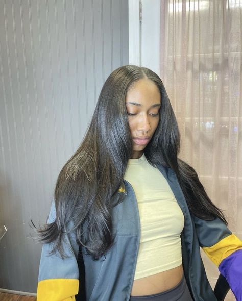 Silk Press Hair, Pressed Natural Hair, Silk Press Natural Hair, Long Shiny Hair, Frontal Wig Hairstyles, Quick Weave Hairstyles, Flat Iron Hair Styles, Black Hair Care, Work Hairstyles