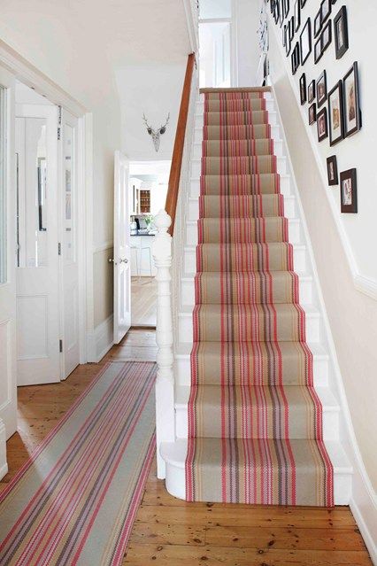 Running Through - Hallway Design Ideas & Pictures – Decorating Ideas (houseandgarden.co.uk) Stairs Landing, Hall Flooring, Hallway Inspiration, Hallway Designs, Room Photo, Decor Ikea, Hallway Design, Hal Decor, Painted Stairs