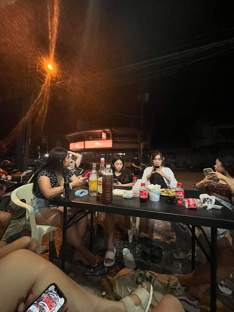 Inuman Session With Friends Prank, Shot With Friends Prank, Inuman Session, Drinks Pictures, Alcoholic Drinks Pictures, Belly Pics, Fake Photos, Lightroom Photo, Adobe Lightroom Photo Editing