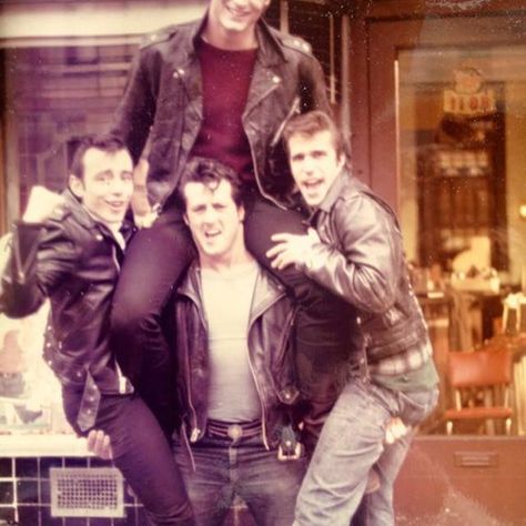 The Lords Of Flatbush, Sylvester Stallone Young, Happy Days Tv Show, Stallone Movies, Sly Stallone, Gangster Movies, Sundance Kid, Teddy Boys, Rocky Balboa