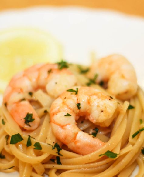 Shrimp Scampi on Linguini - alt Recipes Fish, Shrimp Scampi Recipe, Scampi Recipe, Shellfish Recipes, Shrimp Dishes, Summer Dishes, Shrimp Scampi, Linguine, Fish Dishes