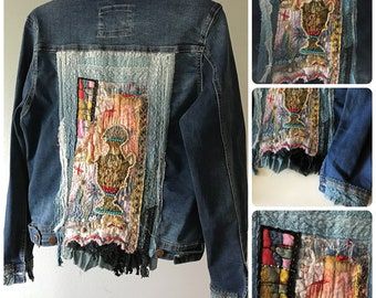 Unique Jean Jacket - Etsy Upcycled Denim Jacket, Unique Jeans, Wearable Art Clothing, Embellished Denim Jacket, Upcycle Clothes Diy, Upcycle Sewing, Denim Ideas, Upcycle Jeans, Denim Diy