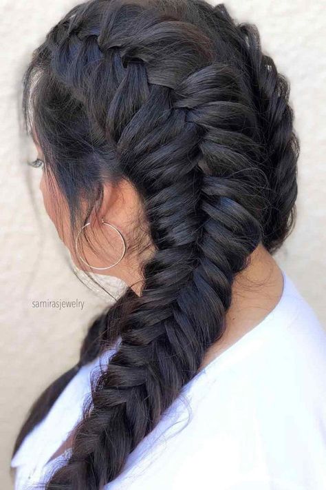 Discover The Easiest Ways Of How To Fishtail Braid How To Fishtail, Easy Fishtail Braid, Braids Step By Step, Medium Hair Braids, Fishtail Braid Hairstyles, Hoco Hair Ideas Medium, Boring Hair, Fishtail Braid, Hair Bob