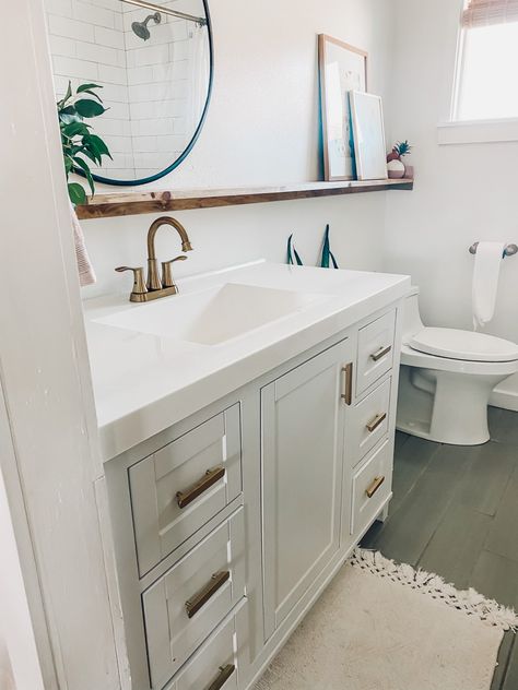 Best Bathroom Vanity Options - Uniquely Taylor Made Guest Bathroom White Vanity, Small Single Sink Bathroom Vanity Ideas, Half Bathroom Ideas White Vanity, Bathroom Vanity Ideas One Sink Farmhouse, Small Bathroom White Vanity, Narrow Vanity Bathroom, Single Bathroom Vanity Ideas, Unique Bathroom Vanity Ideas, White Vanity Bathroom Ideas