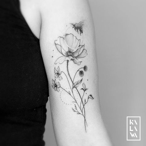 Poppy Tattoo Traditional, White Poppy Tattoo, Black And White Poppy, Spinal Tattoo, Flower Tat, Poppy Tattoo, Tattoo Flowers, Poppies Tattoo, Tattoo Traditional